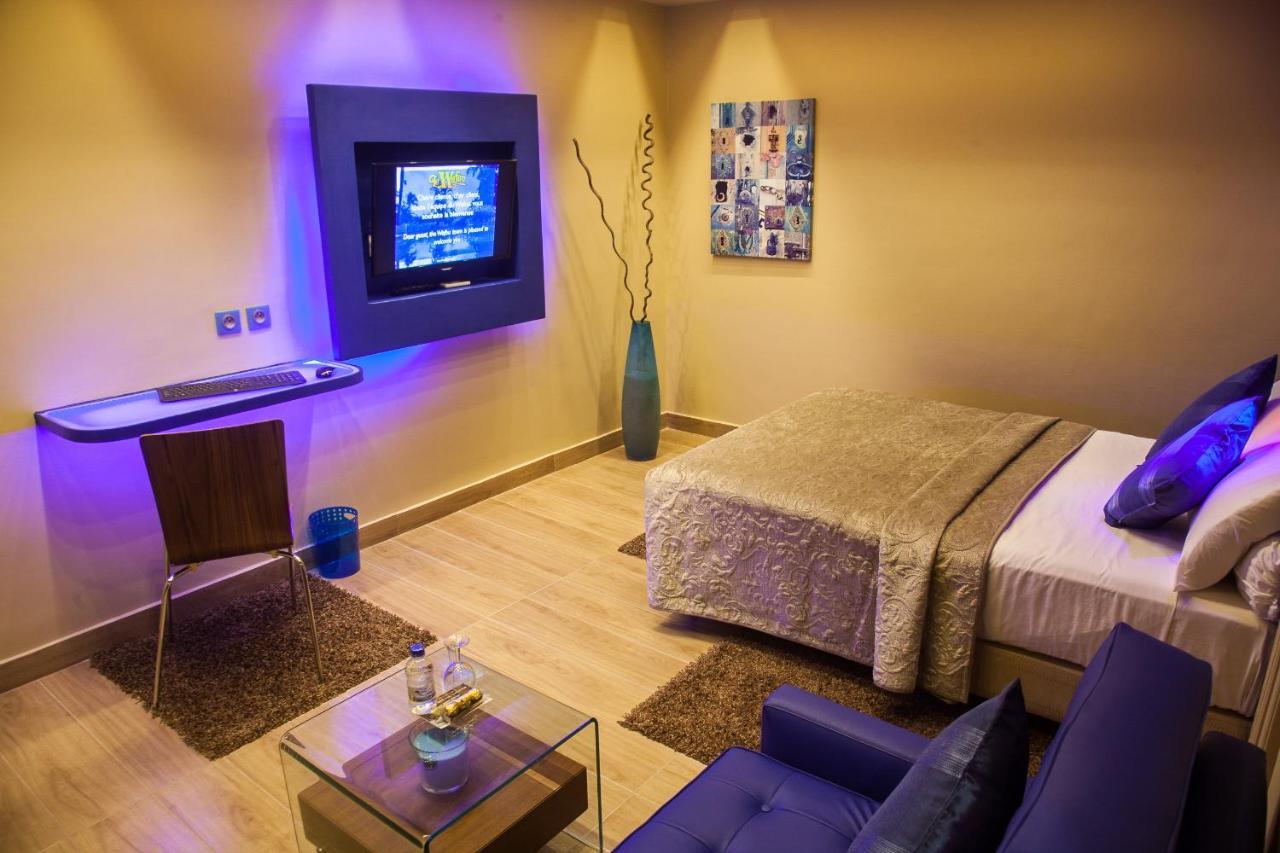 Le Wafou Hotel Abidjan Eksteriør billede