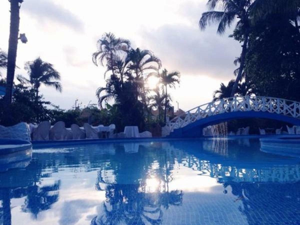Le Wafou Hotel Abidjan Eksteriør billede